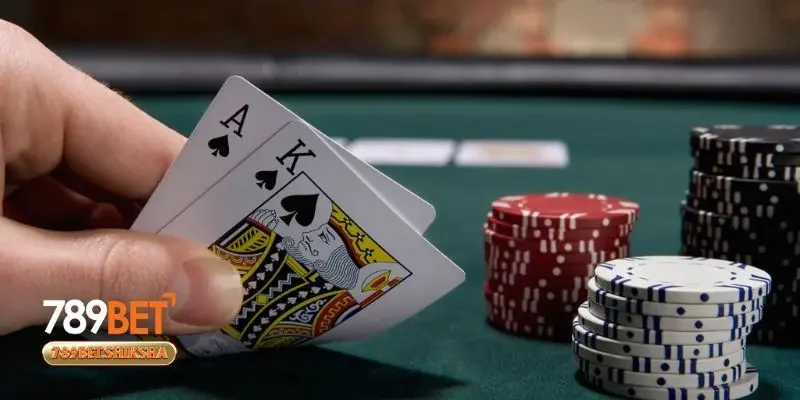 Các thuật ngữ trong poker - Call (Theo cược)